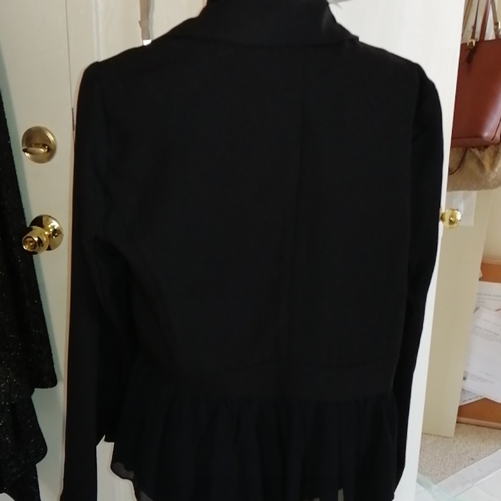 Blazer - Picture 2 of 3